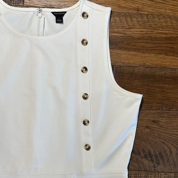 Ann Taylor White Sleeveless Blouse with Button Accents - Picture 3 of 4